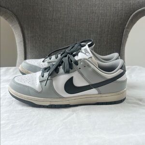 Nike Black and Gray Sneakers Classic Athletic Style